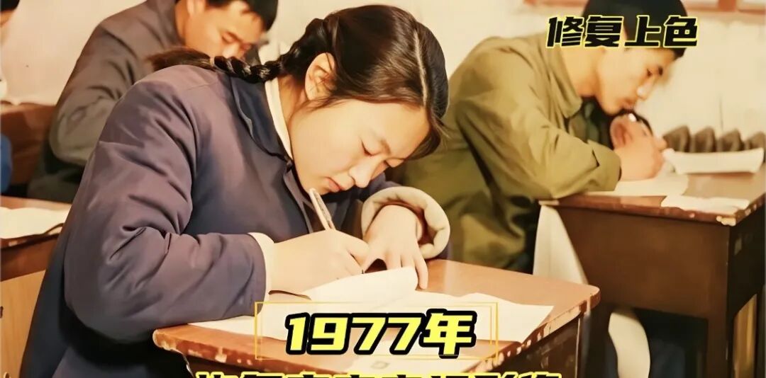 我们围坐在炉火旁