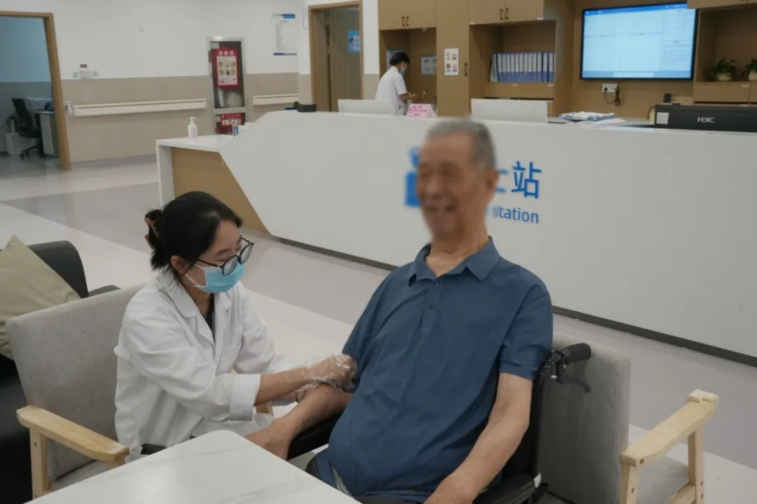 手握206小时累计调休