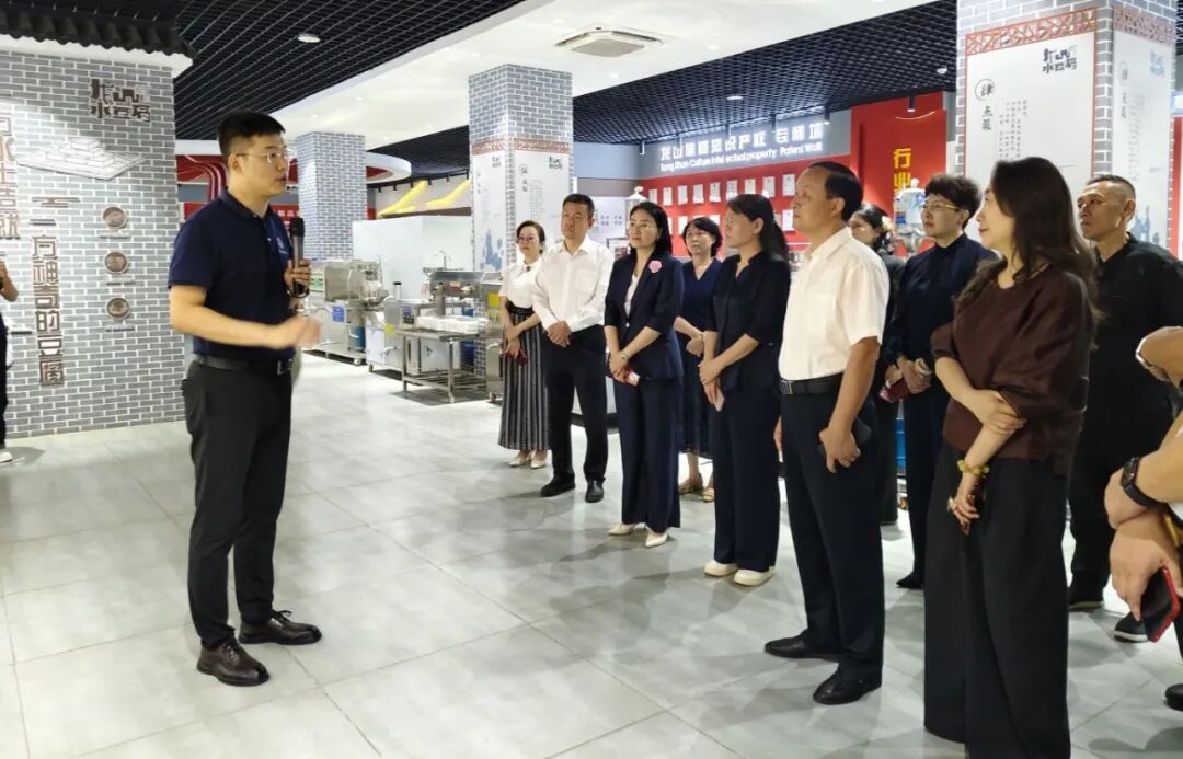 常务副会长李荣凯